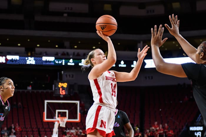 08_Callin Hake_WBB vs FAU 1129